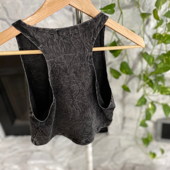 Graphic Tee Crop Top - Picture 2 of 8